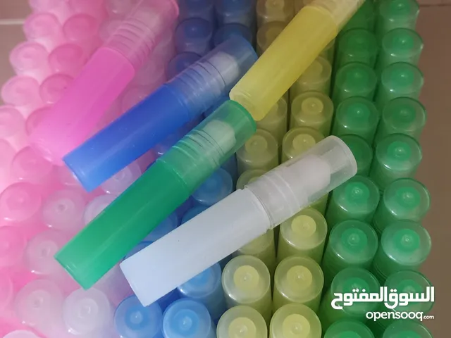 "سر الأناقة" 2. "لمسة خالدة" 3. "عطر الحكاية" 4. "نبض العود" 5. "نسيم الليل" 6. "وهج الذكر