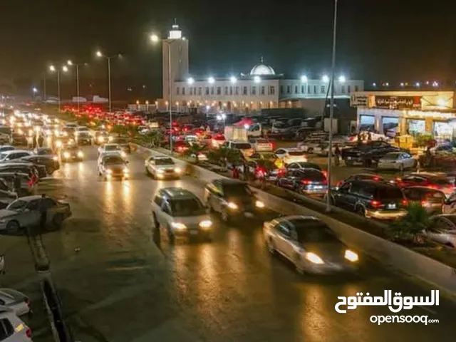 مخزن بدروم 320م جامع الصقع في وسط سوق الاثات حديث وممتاز