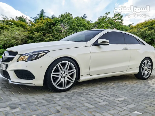 2016 Mercedes E320 Coupe / Gcc Specs / Excellent Condition / Panoramic Roof / 360 Cameras.