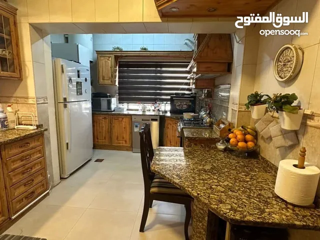 236 m2 4 Bedrooms Apartments for Sale in Amman Jabal Al Zohor