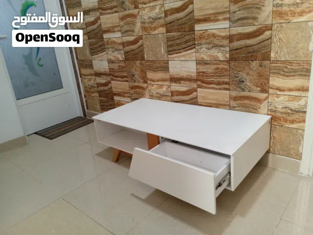 طاوله كبيره مناسبه حال تلفزيون