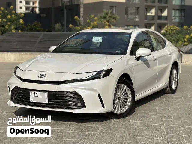 كامري زيرو 2025 ضمان ساز بانزين ياباني اصلي مواصفات ال اي سلايد بصمة رقم بغداد باسمي