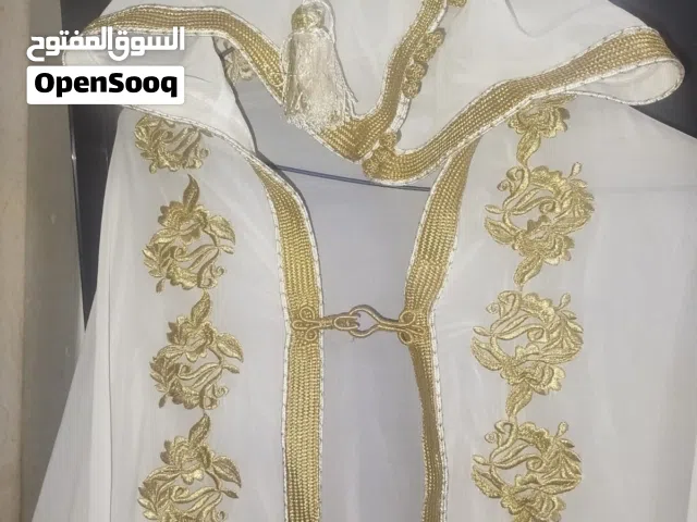قفطان مع سلهام مغربي
