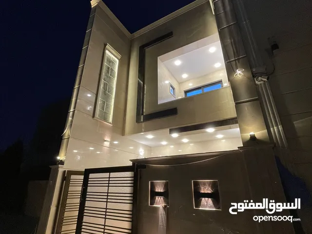 125 m2 4 Bedrooms Villa for Sale in Baghdad Mansour