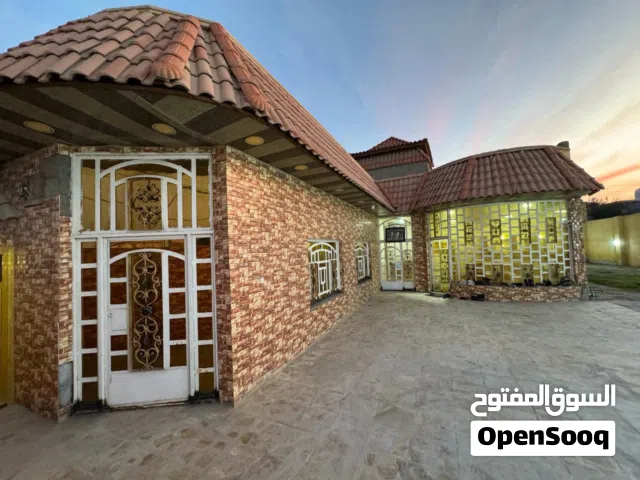 500 m2 2 Bedrooms Townhouse for Sale in Basra Abu Al-Khaseeb
