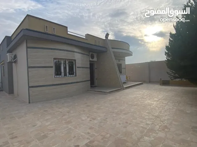 135 m2 2 Bedrooms Townhouse for Sale in Tripoli Tajura