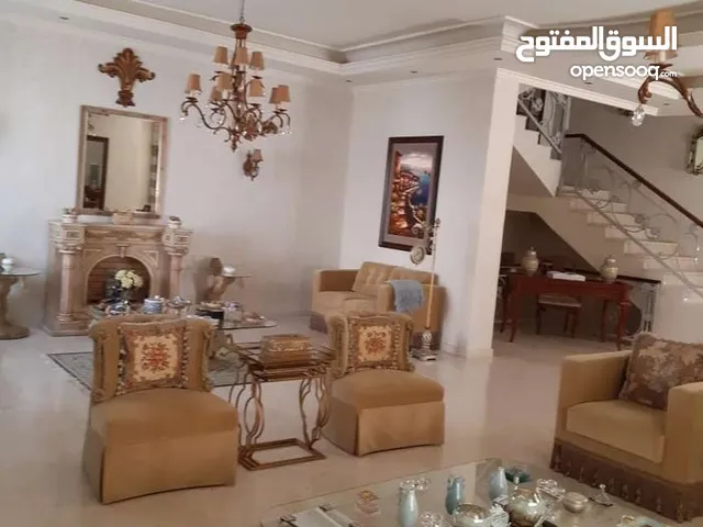 530 m2 5 Bedrooms Villa for Sale in Amman Dabouq