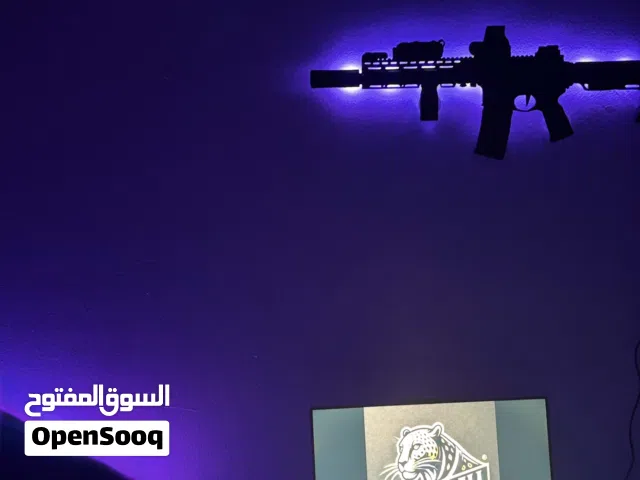 بندقية سلاح للديكور والزينة متعددة الالوان، تحكم بالالوان عن بعد كذالك الانماط والمزيد...