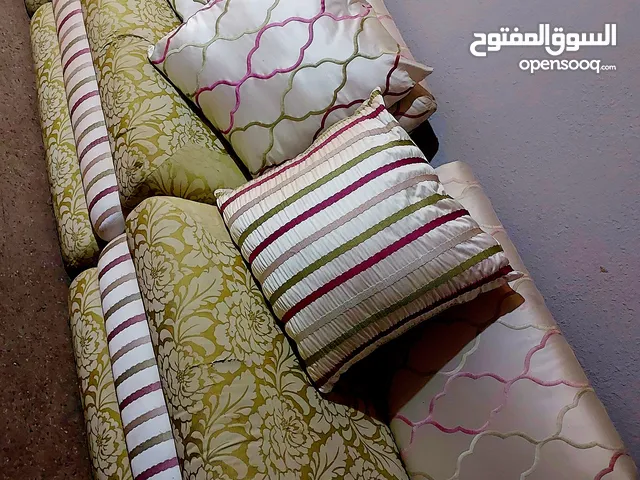 طقم كنب بحاله ممتازه