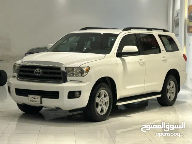 Toyota SEQUOIA V8 model 2010 FOR SALE