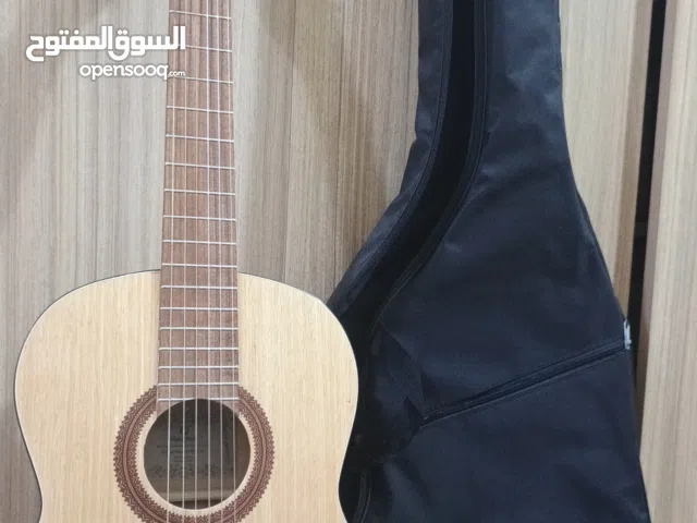 گيتار كلاسك للبيع