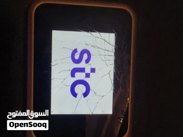 راوتر فيفا هاواوى ممتاز شاشته بها شرخ بسيط