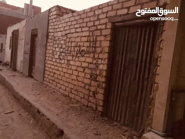 منزل للبيع 125م بنفيشه بجوار مكتب بريد نفيشه دور واحد مبني بلطوب الابيض مش مصلح