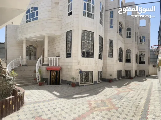 290m2 More than 6 bedrooms Villa for Sale in Sana'a Bayt Baws