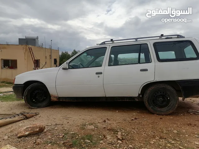 Used Opel Kadett in Mafraq