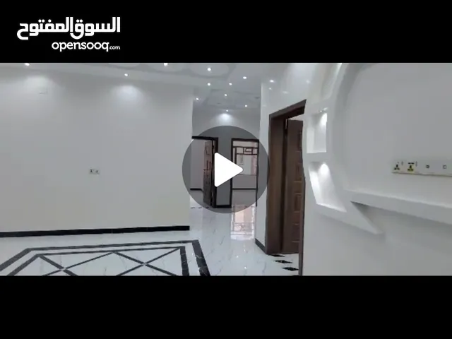 8 m2 4 Bedrooms Apartments for Rent in Sana'a Bayt Baws