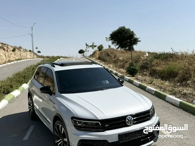 VW Tiguan R-Line