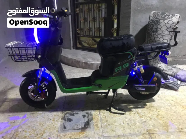 دراجه شحن R9  مديل 2025 البيع دراجه تضيفه مابيها اي شي شرط فحص صارله سنه من مشتريه بس