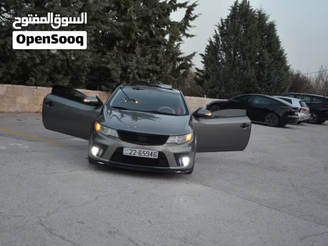 2010 كيا فورتي Standard