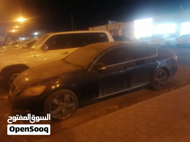 بيع قطع غيار لكزس جي اس 350  2010