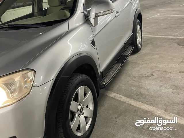 Chevrolet Captiva LT in Al Jahra