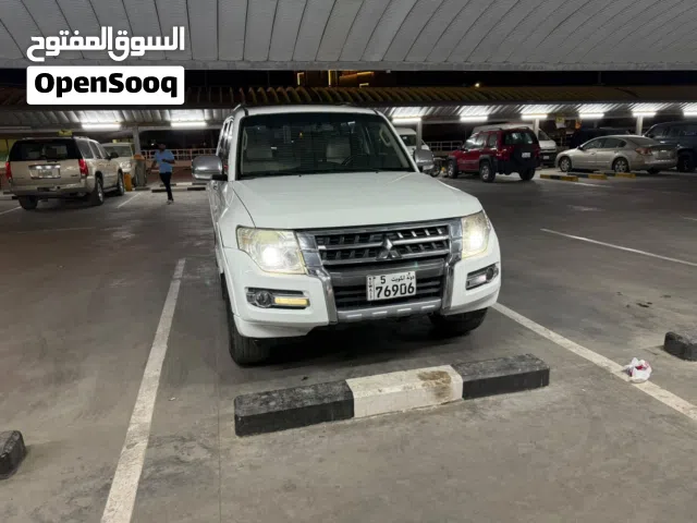 بيعه سريعه باجيرو 2015 صبغ الوكاله ماشي251.000 الموتر دبل مكيفه ثلج ولصامل مراح نقصر معاه 2000