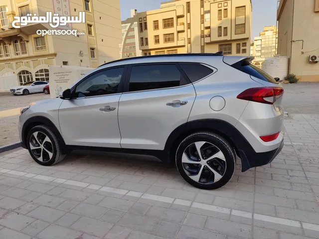Hyundai Tucson 2016 Silver – Full Options 2.4L 4WD GCC Specs No Accident