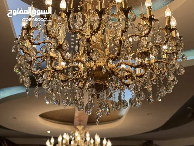 ثريات فخمه ذات جوده عاليه عدد 2