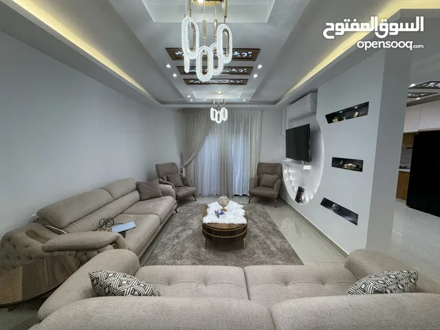 شقة مع العفش للبيع الارسال