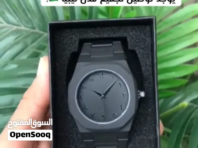 ساعه كربون المقاومه للماء والخدوش جوده ممتازه جدا بالباكو وعده تنقيص وبطاريه زياده متوفر جمله وقطاعي