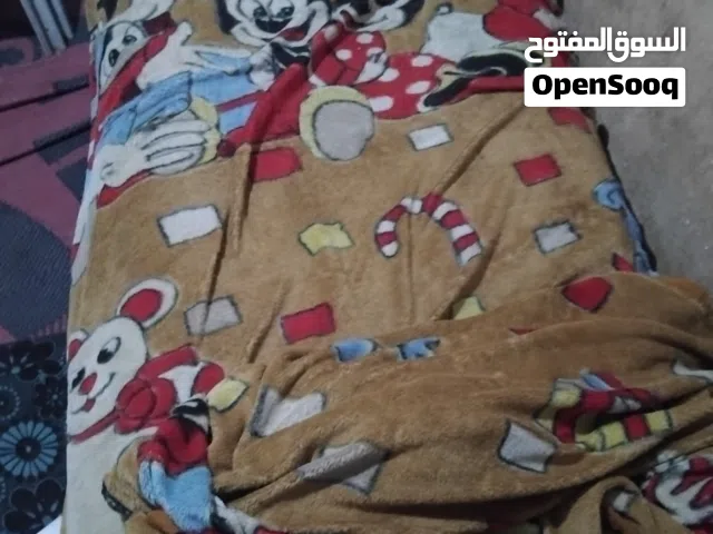 سرير للبيع بسعر 30 فردي