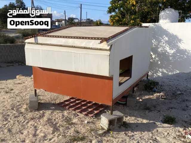 كارو نضيف بي الغطا متاعه وصندوق تخزين معاة