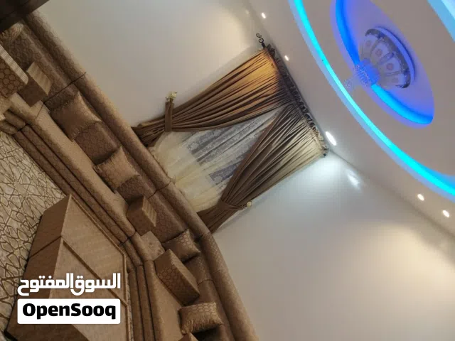 جلسه كامله مع الطاولات و السجاده و الستاره