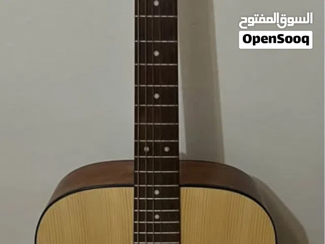 Cort ad810 , acoustic guitar, good for beginners