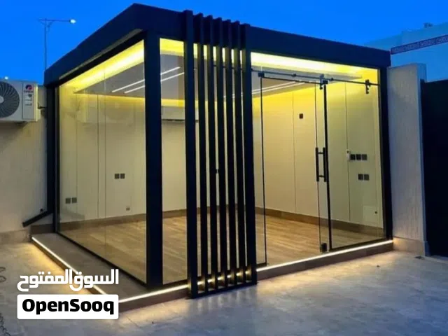 غرف زجاجية حديثة و مضلات خشب معالج سعر على حسب الديكور والخامة