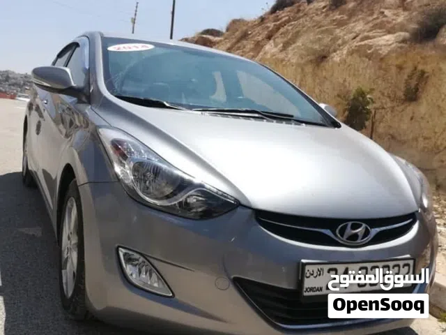 2014 هيونداي افانتي Limited