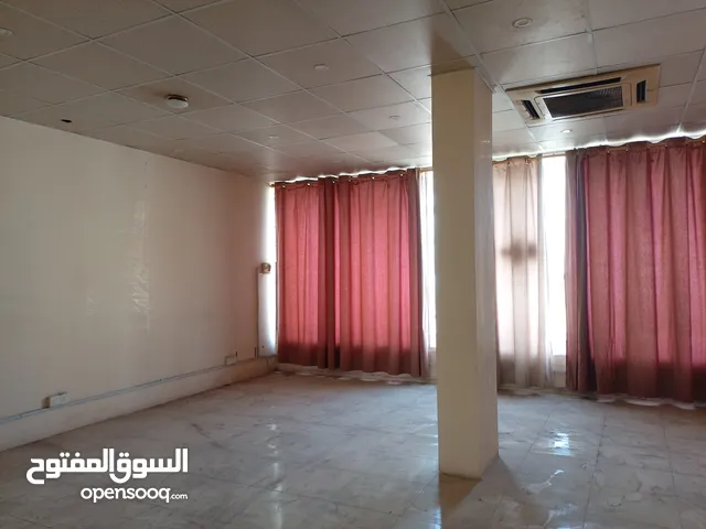 140 m2 1 Bedroom Apartments for Rent in Basra Jaza'ir