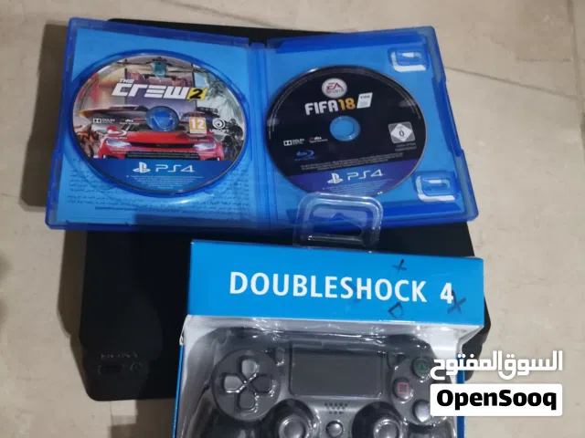 بلايستيشن 4 للبيع (شغل نضيف الحمدالله) ليست مفتوحه من الداخل مع ايد كوبي اول مع هديه سيدي The crew 2
