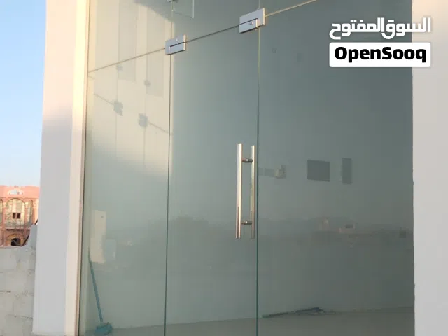 ابواب محلات زجاجية