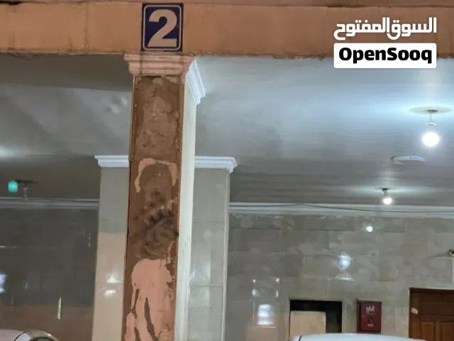 مطلوب شخص علي خلق لمشاركة سكن في الفروانية قطعة 1