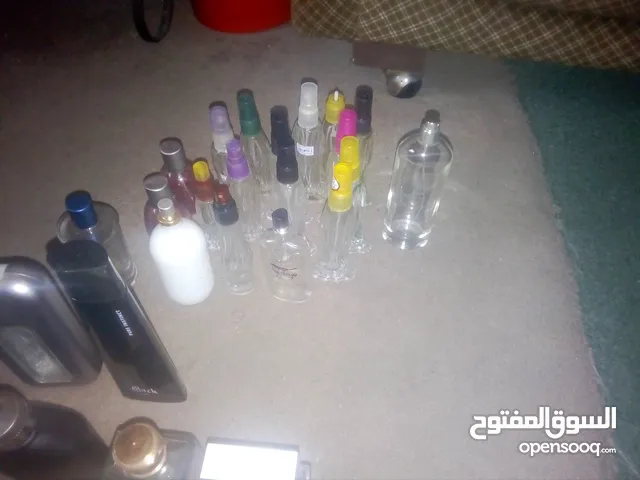 زجاجات عطر فارغه للبيع للي بركبو عطور وبيشنغلو فيهم