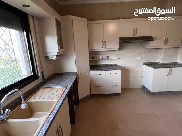 190 m2 3 Bedrooms Apartments for Rent in Amman Khalda