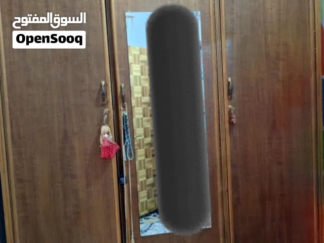 كنتور خشب نضيف للبيع