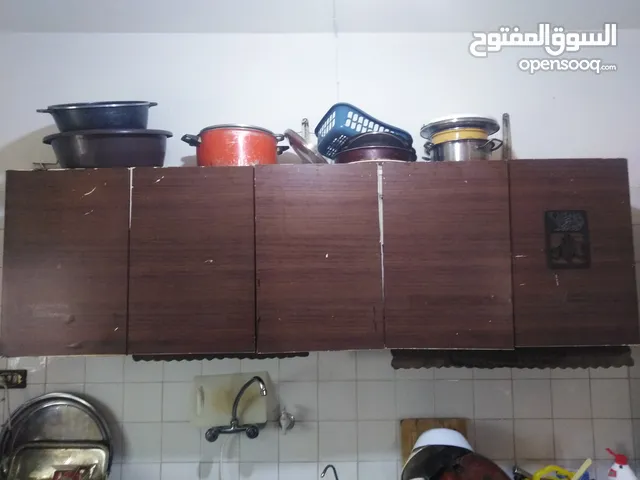 خزانة مطبخ خمس أبواب بني
