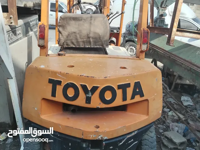 بيع وشراء الرافعات الشوكية