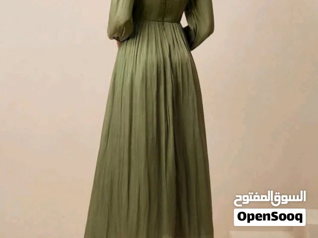 فستان  اخضر