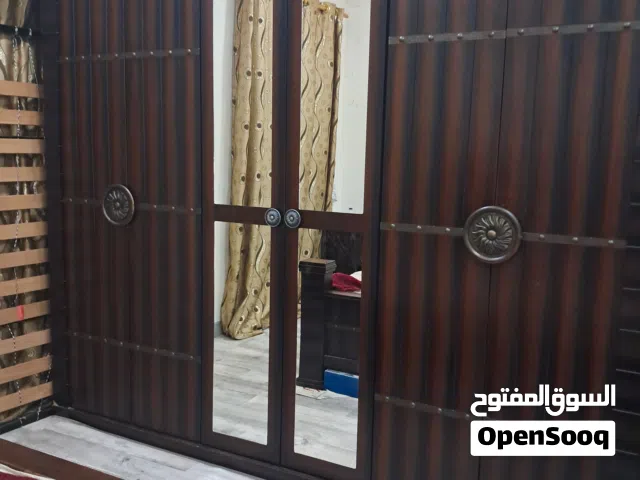 غرفة نوم فاخرة للبيع المستعجل بداعي السفر