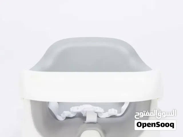 كرسي من شركة جنيور للبيع نظيف جداً