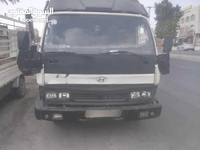 تويوتا سبرينتر 1996 شاحنة ديزل جديدة بمواصفات كاملة ومجمركة