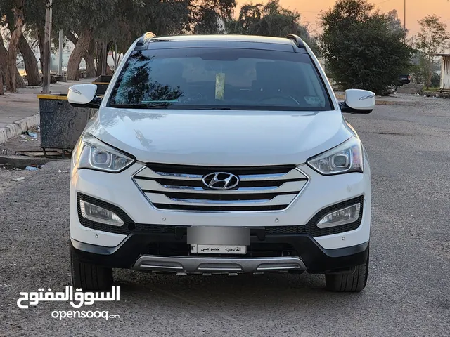 Used Hyundai Santa Fe in Basra